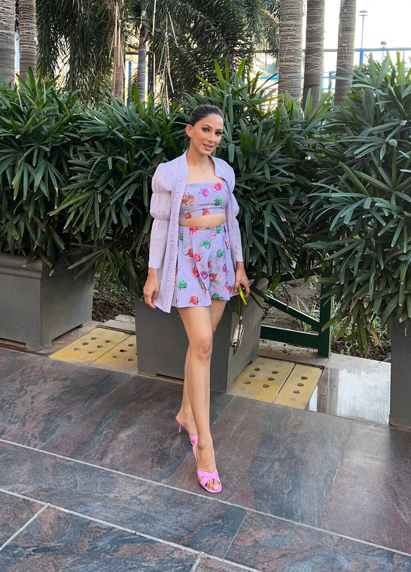 Ningle Dheer In Floral Shorts Co-ord Set